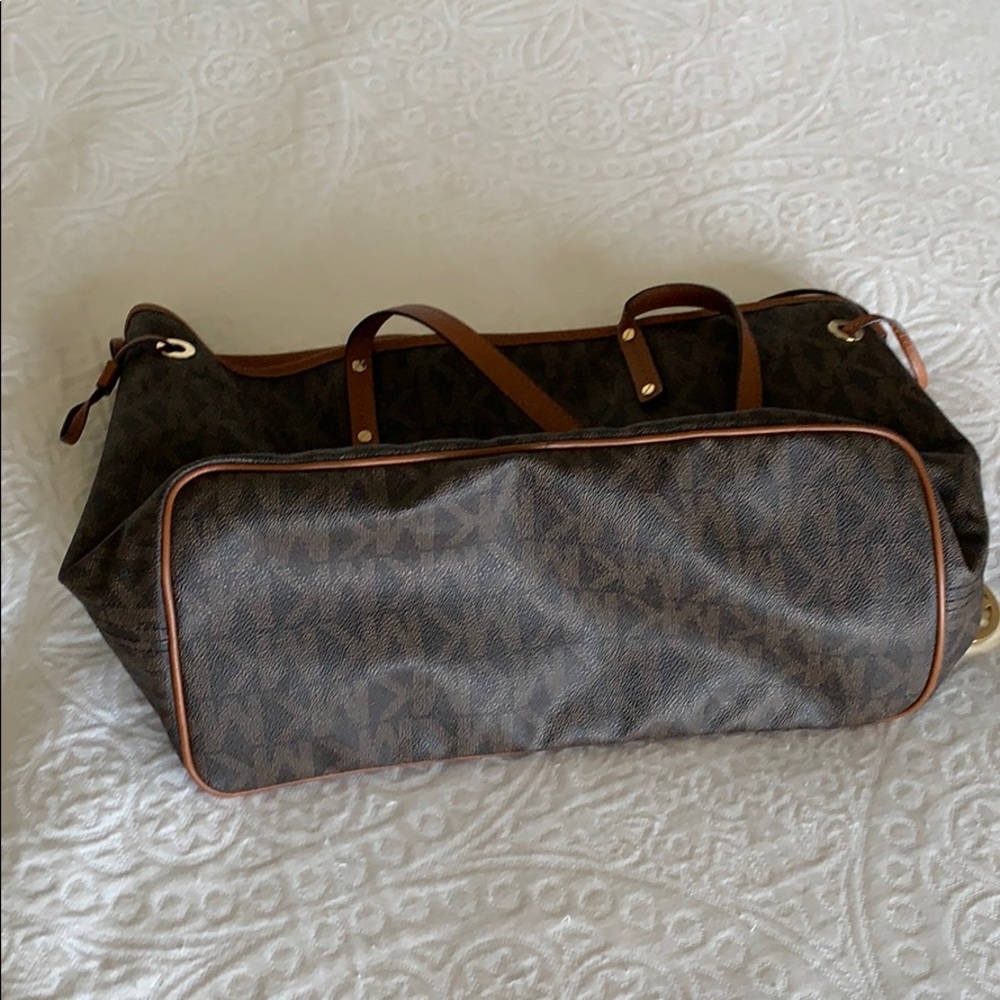 Michael Kors Bag - Picture 3 of 11